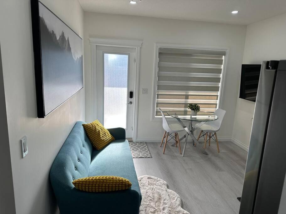 Award Winning Boho Paradise Sunlit Modern Suite YYC Exterior foto